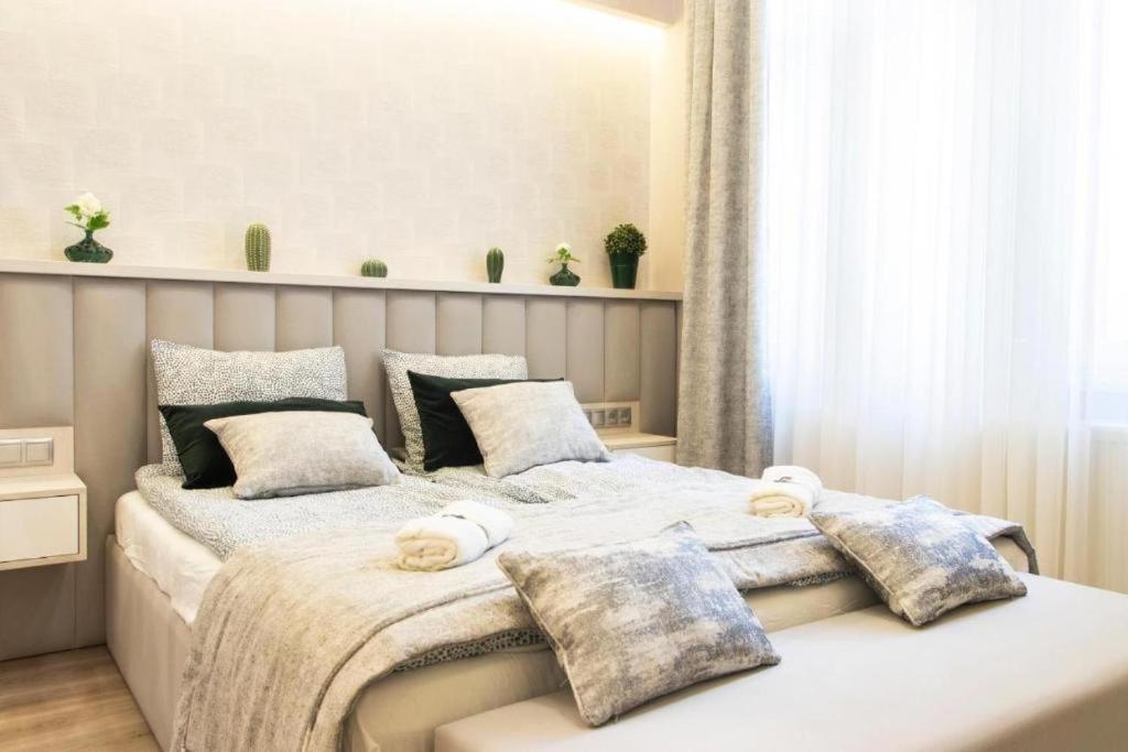 Revay 20 Suites By Corall Βουδαπέστη Εξωτερικό φωτογραφία