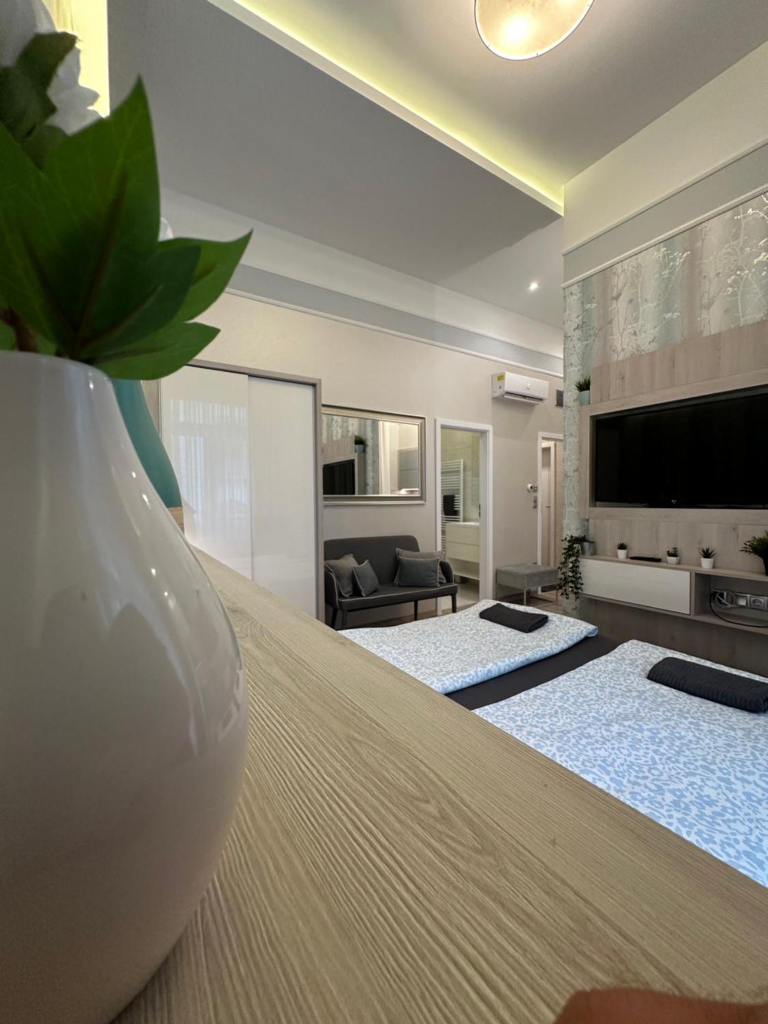 Revay 20 Suites By Corall Βουδαπέστη Εξωτερικό φωτογραφία